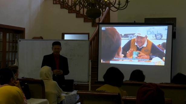 Master's Dharma Talk: Inspiring All Onto the Path of Goodness