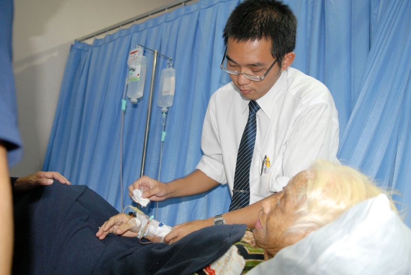 Holding Firm the Spirit of Humanist Doctor