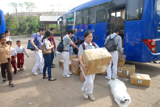 Tzu Ching's Visit To Bantar Gebang