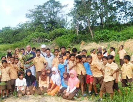 Penanaman pohon Kalimantan Timur