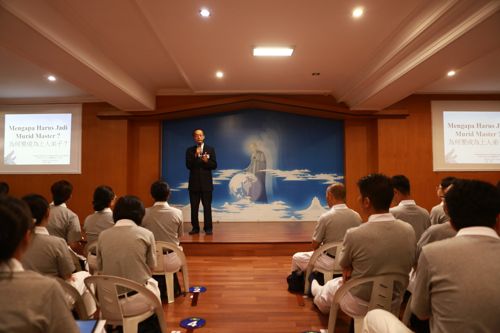 Mengingat Semangat Awal di Tzu Chi