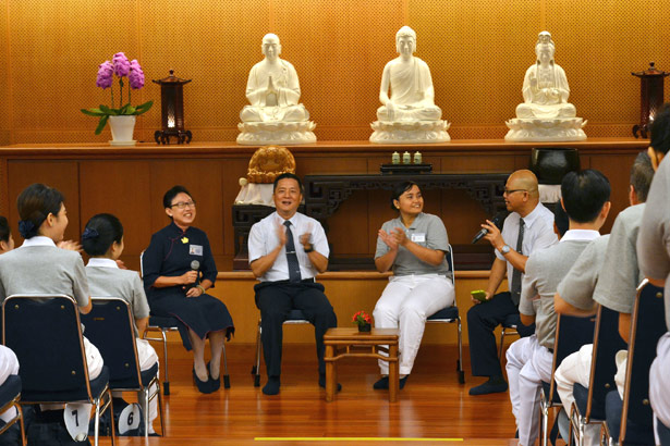 Memaknai Akar Semangat Tzu Chi Memaknai Akar Semangat Tzu Chi