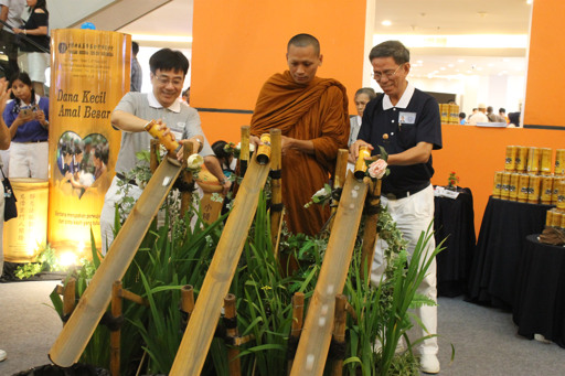 Menebar Inspirasi Melalui Pameran Tzu Chi 