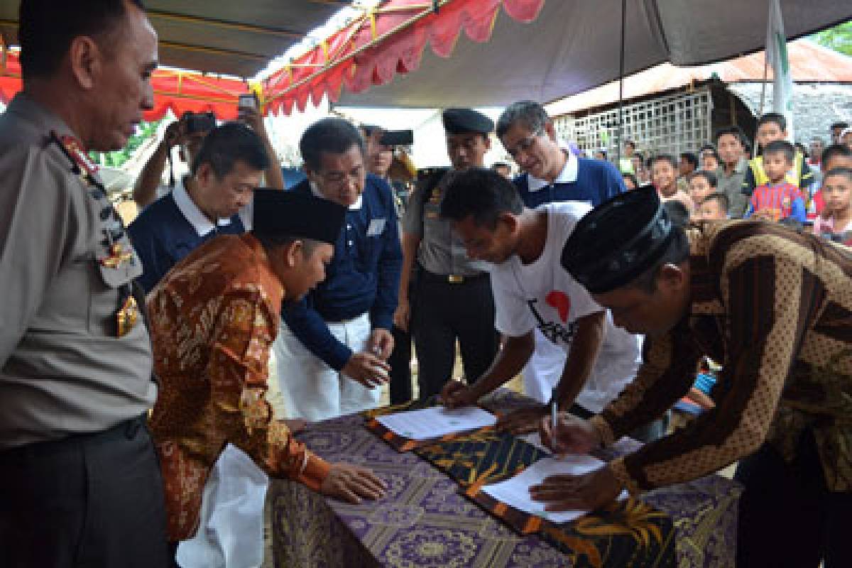 Serah Terima Bantuan Rumah Warga Korban Gempa di Lombok