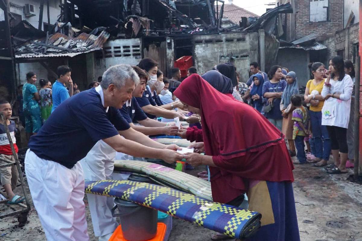 Kepedulian Bagi Warga Korban Kebakaran di Medan Maimun