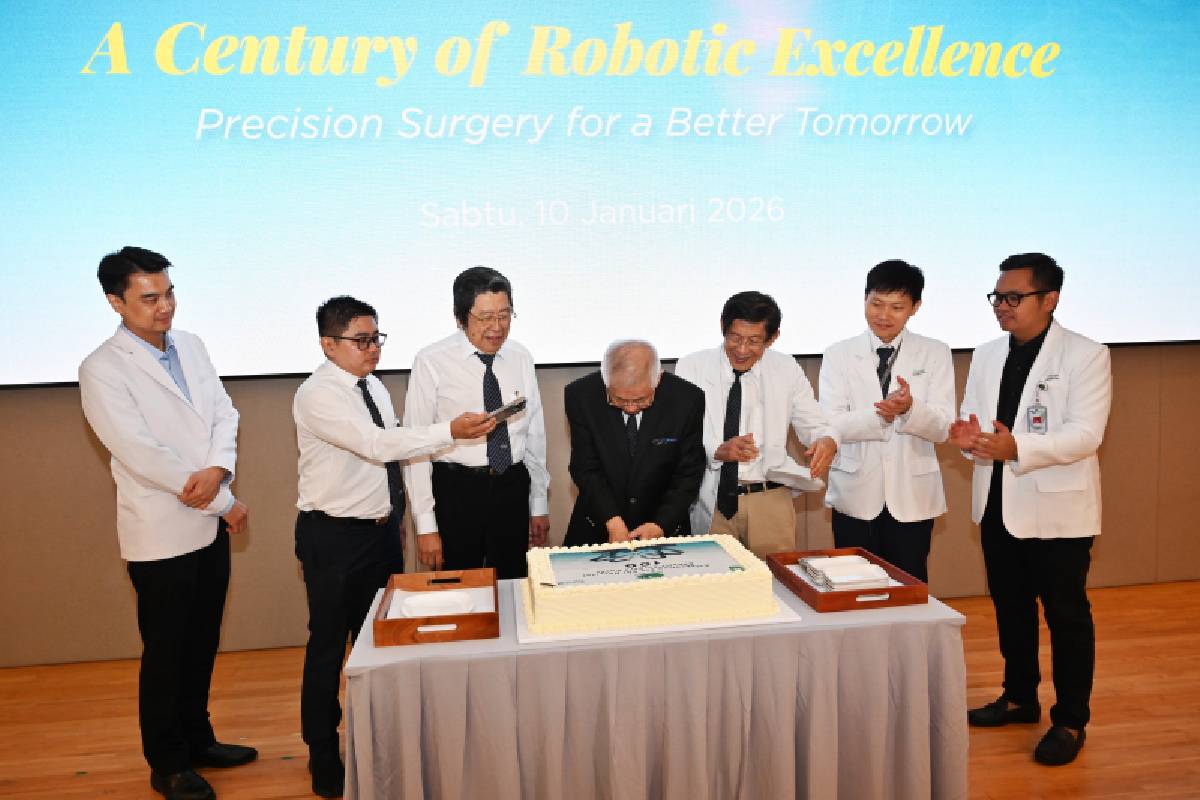 Torehkan 100 Tindakan Robotic Surgery, Tzu Chi Hospital Gelar Milestone Ceremony