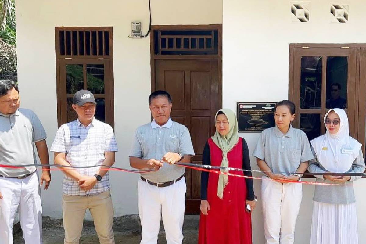 Ketika Dinding Lapuk Berganti Kokoh, Harapan Ibu Emi Kembali Tumbuh 
