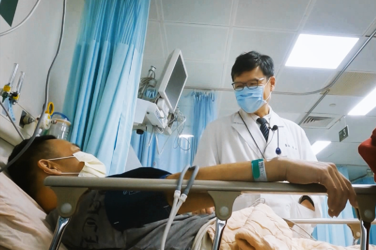 Ceramah Master Cheng Yen: Para Dokter Berjuang Melindungi Semua Makhluk