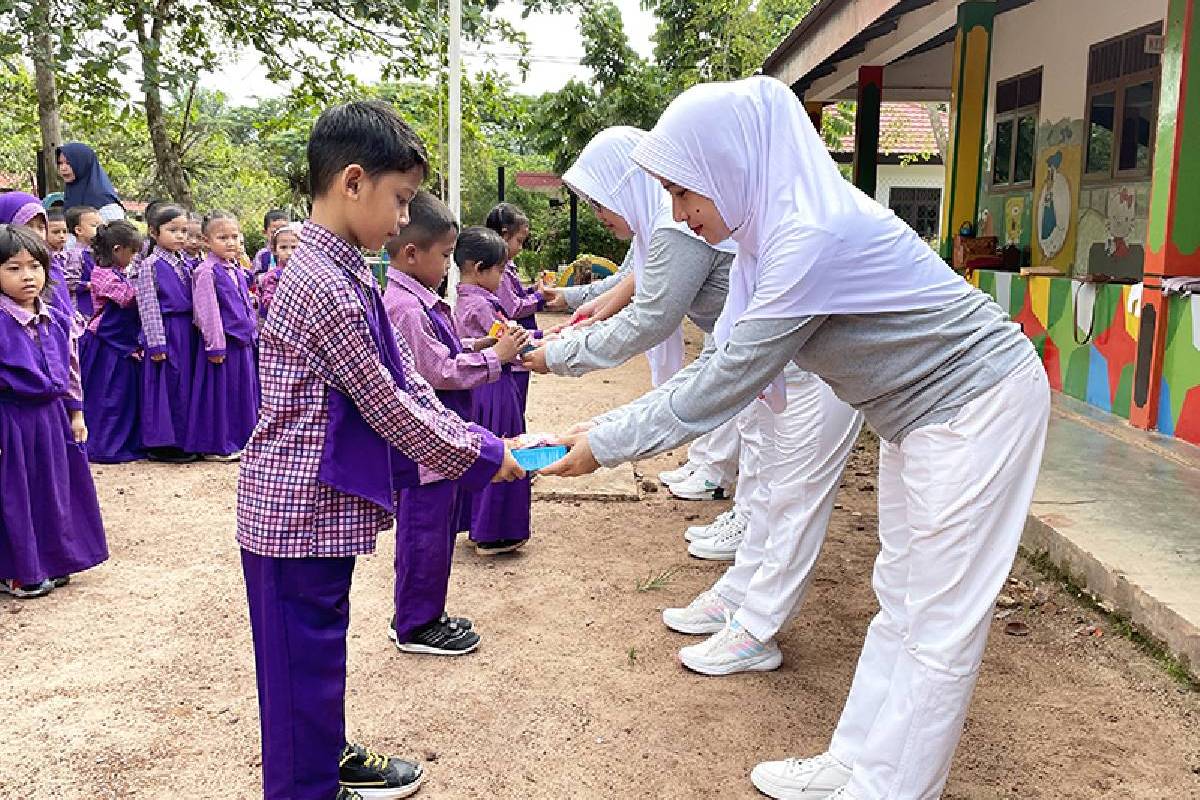 Peduli pada Kesehatan Siswa-siswi di Desa Wanatirta