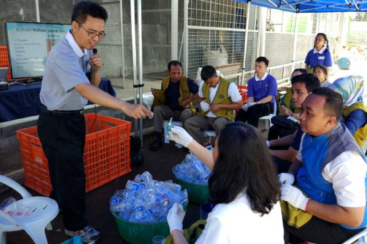 Daur Ulang untuk Kegiatan Kemanusiaan