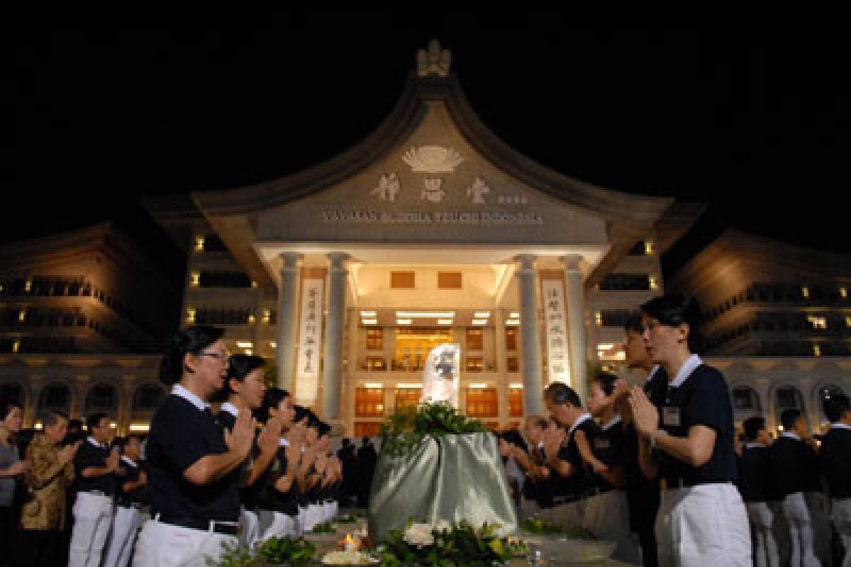 Perayaan Hari Waisak, Hari Ibu, dan Hari Tzu Chi Sedunia (1)