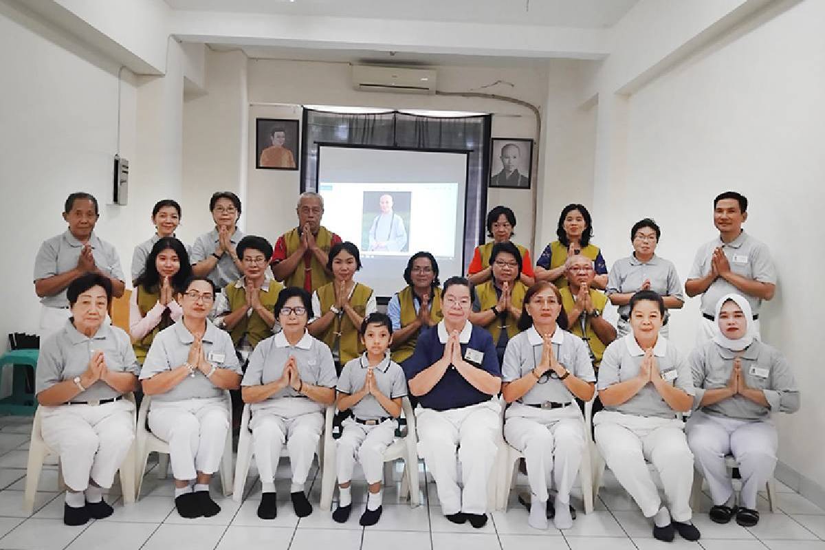 Mempelajari Nilai Kehidupan dari Sebuah Batu