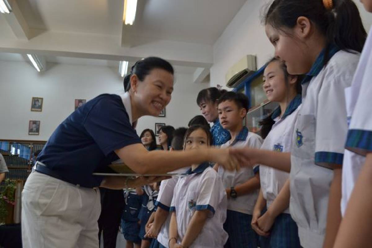 Belas Kasih Murid Sekolah Permai untuk Lombok