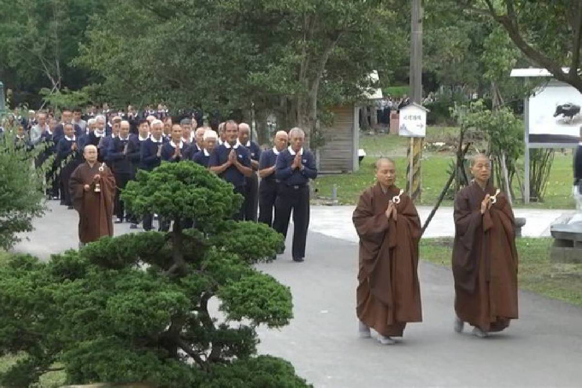 Ceramah Master Cheng Yen: Mengikuti Pemandian Rupang Buddha dengan Harmonis dan Hormat