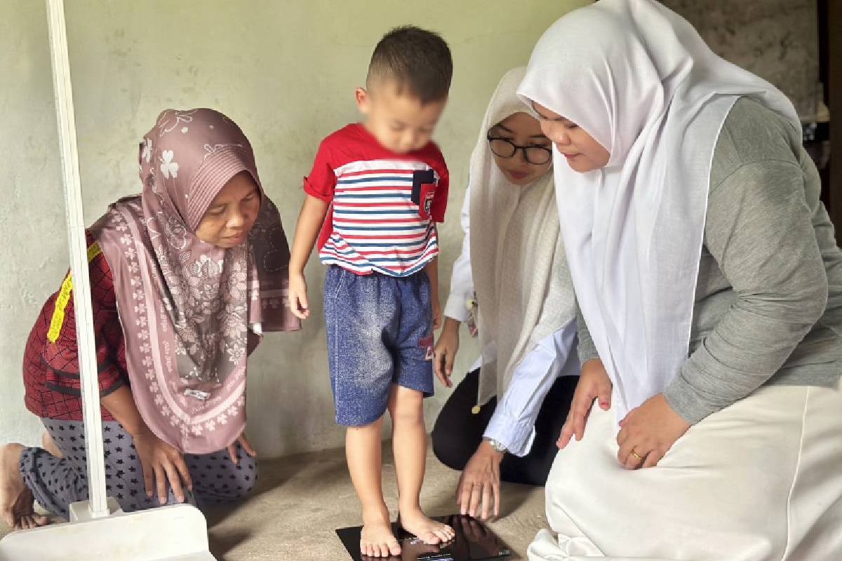 Gotong Royong Cegah Stunting di Kecamatan Membalong