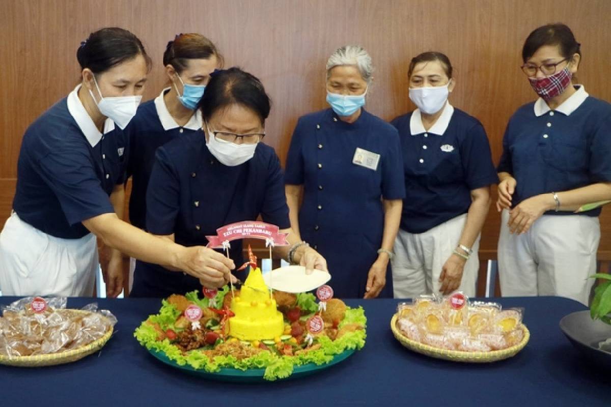 Mensyukuri Ultah Tzu Chi Pekanbaru Ke-14 Melalui Perhatian Bagi Sesama 