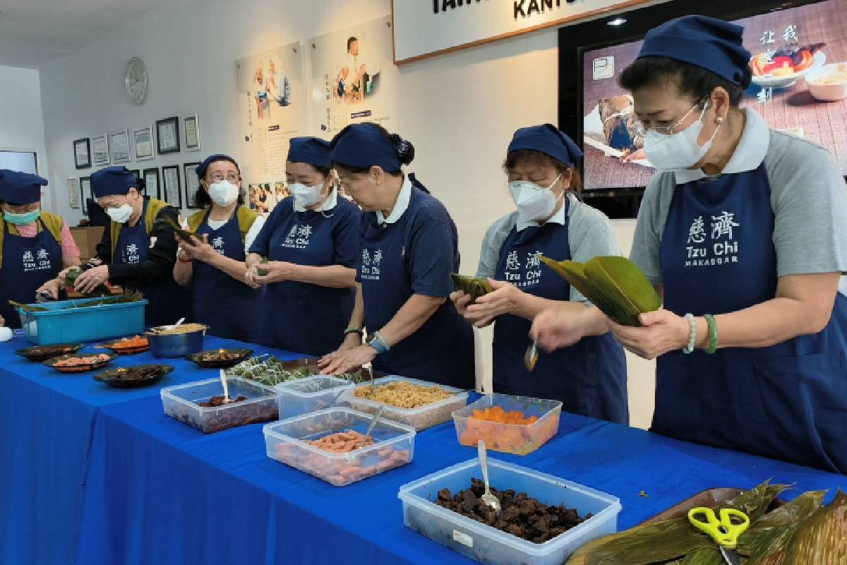 Lezatnya Bakcang Vegetarian Buatan Tzu Chi Makassar