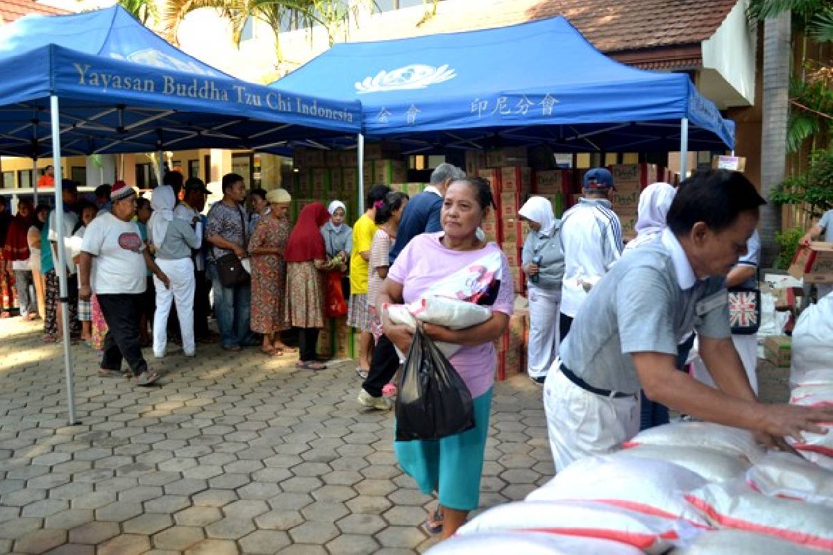 Bazar Murah Tzu Chi yang Selalu Dinanti