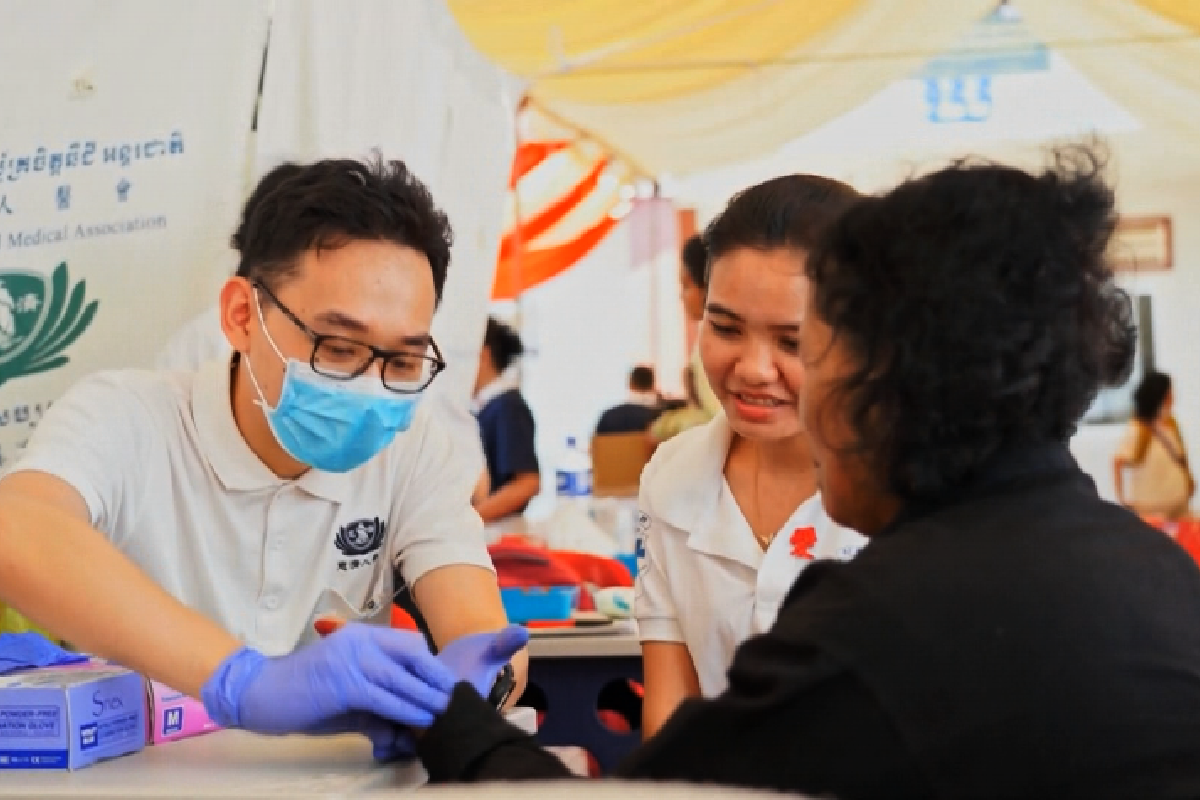 Ceramah Master Cheng Yen: Membawa Manfaat bagi Semua Makhluk dengan Mempraktikkan Lima Sila dan Sepuluh Kebajikan   