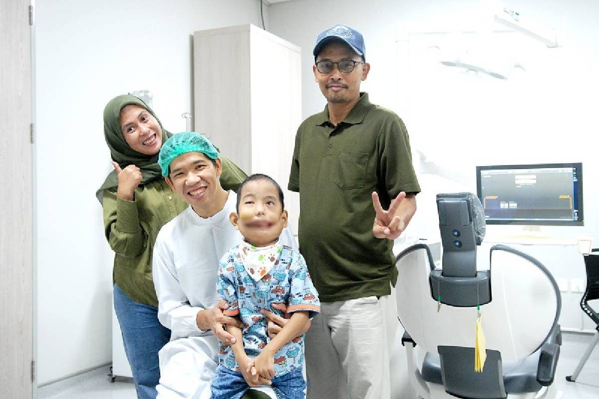 Operasi Sukses, Rahang Baru Abidzar Kini Mulai Bertumbuh