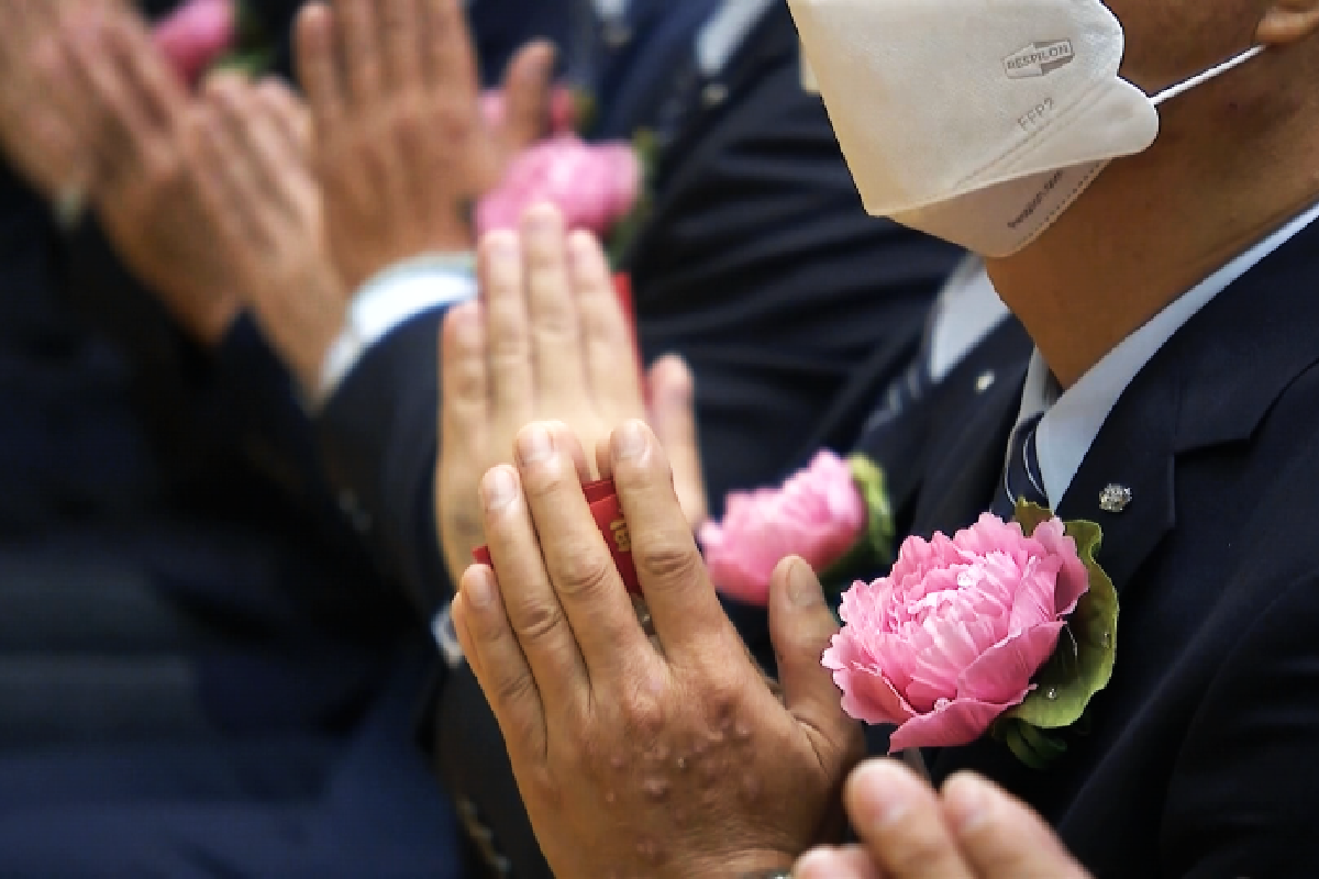 Ceramah Master Cheng Yen: Berdoa bagi Keharmonisan dengan Cinta Kasih yang Meliputi Seluruh Dunia  