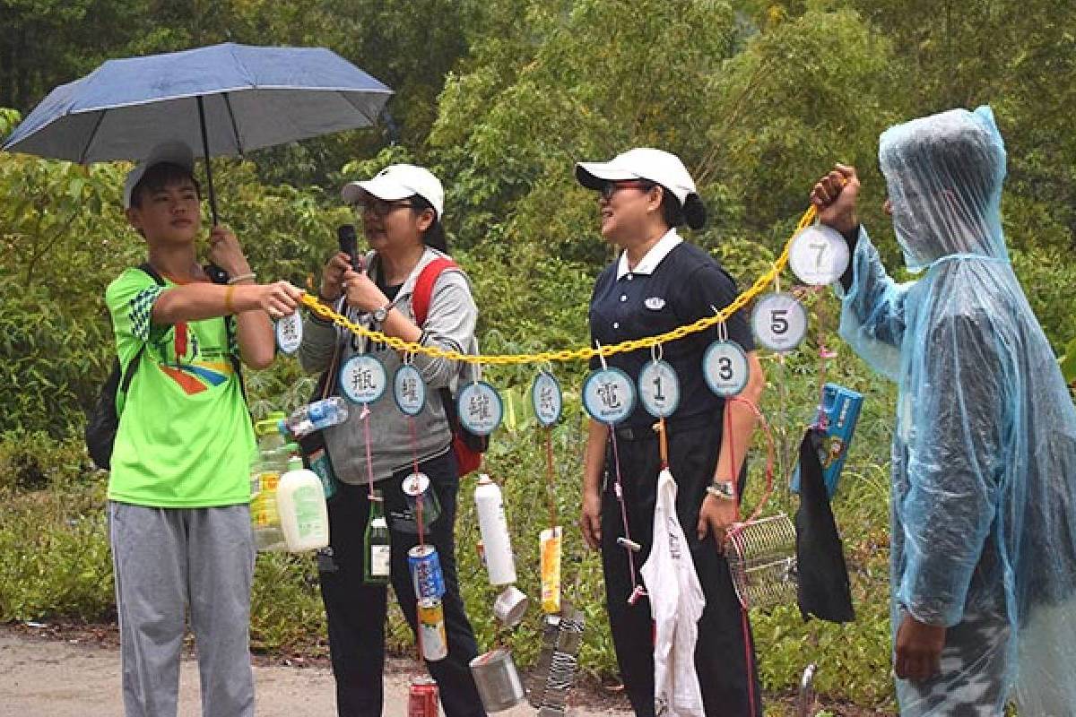 Bersih-bersih Gunung di Penghujung Tahun