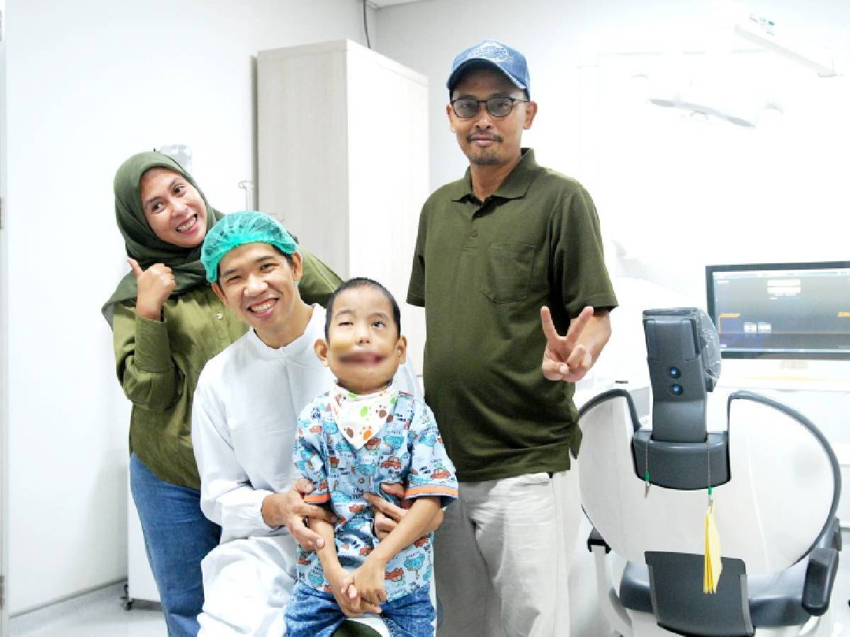 Abidzar dengan Rahang Barunya