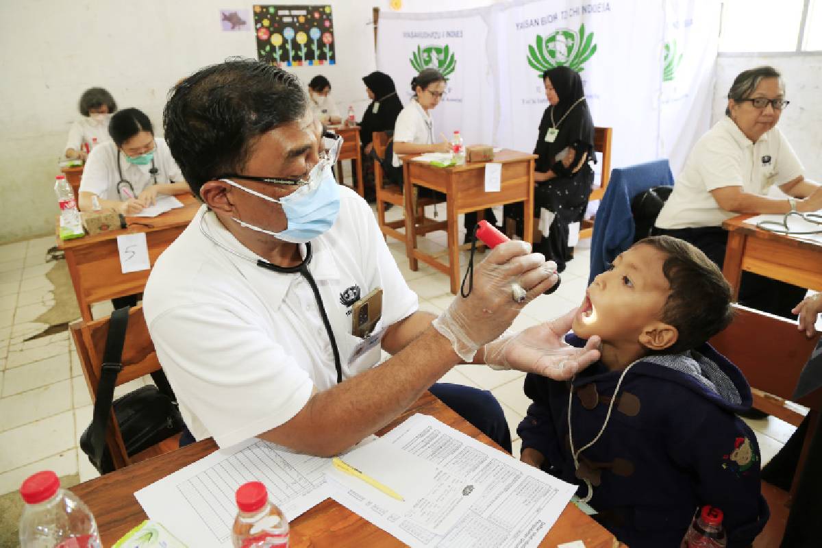 Layanan Kesehatan Gratis Bagi Warga Bojonggenteng, Sukabumi