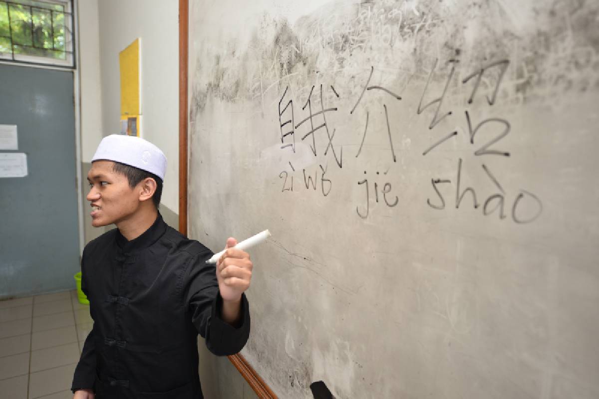 Keren!! Santri di Sini, Cas Cis Cus Berbahasa Mandarin