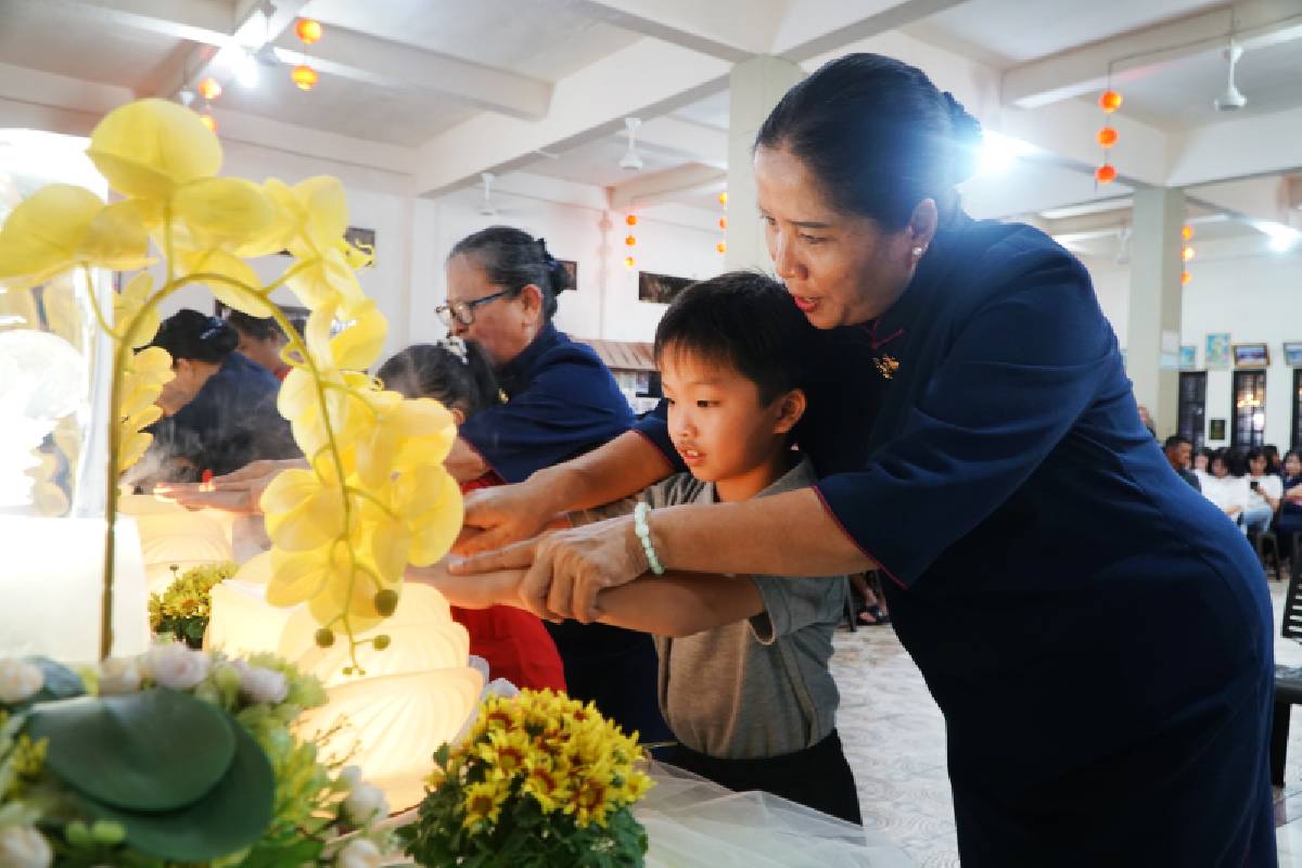 Waisak Tzu Chi Perdana di Bagansiapiapi