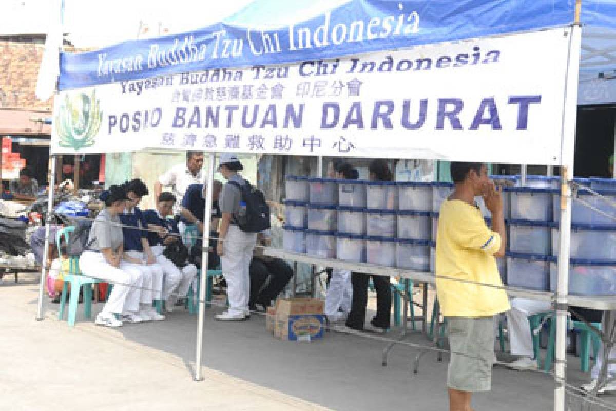 Bantuan Bagi Korban Kebakaran di Penjaringan