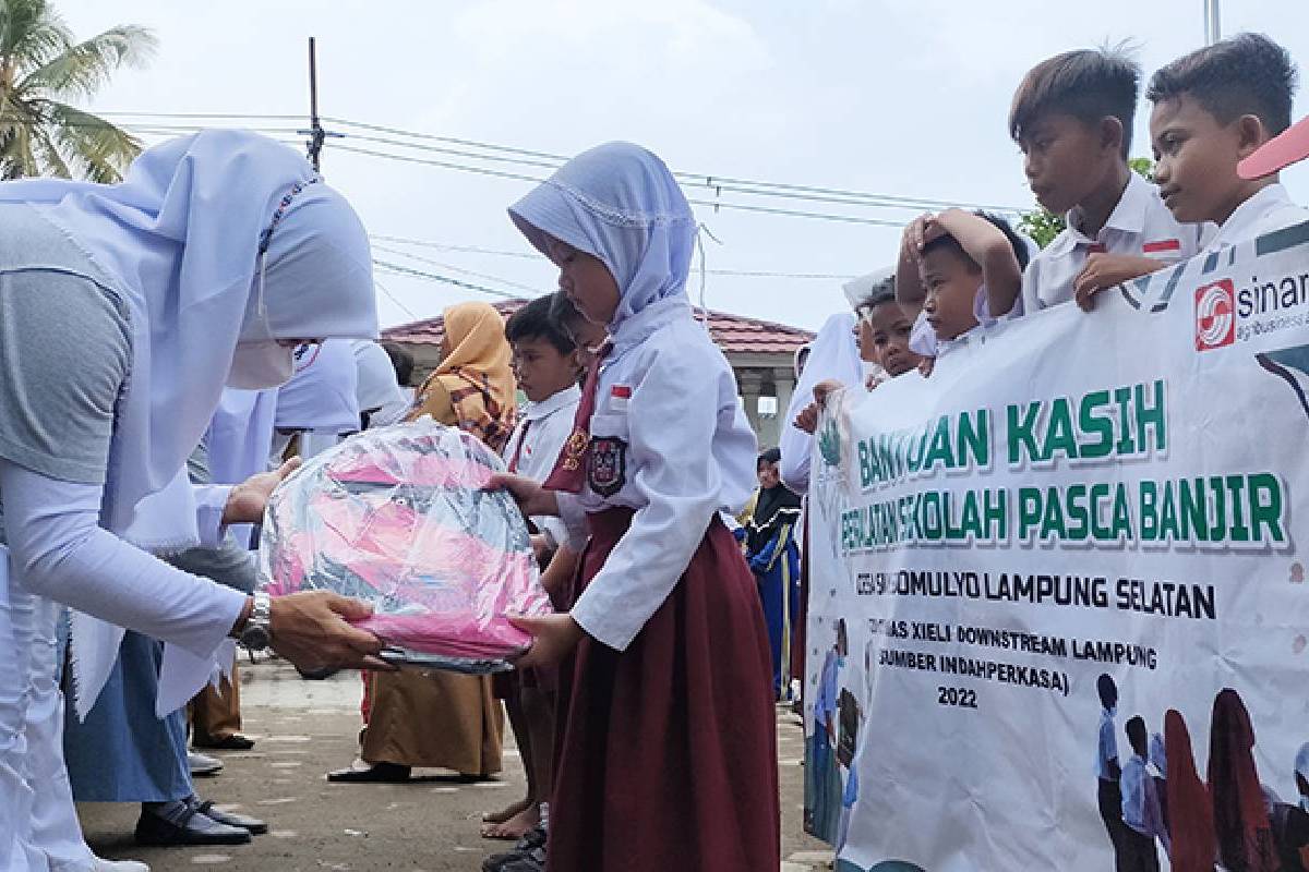 Bantuan Peralatan Sekolah Pascabanjir