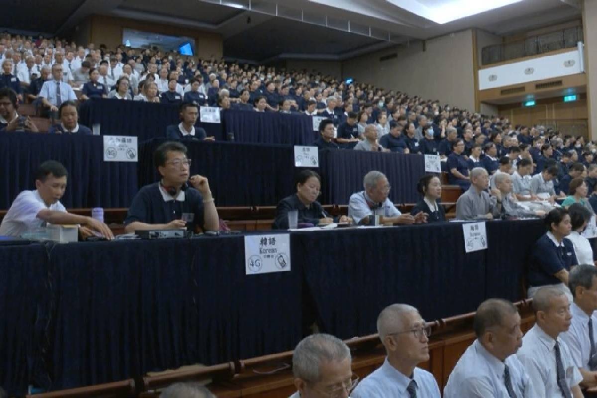 Ceramah Master Cheng Yen:  Saling Membimbing dan Menginspirasi Relawan yang Tak Terhingga