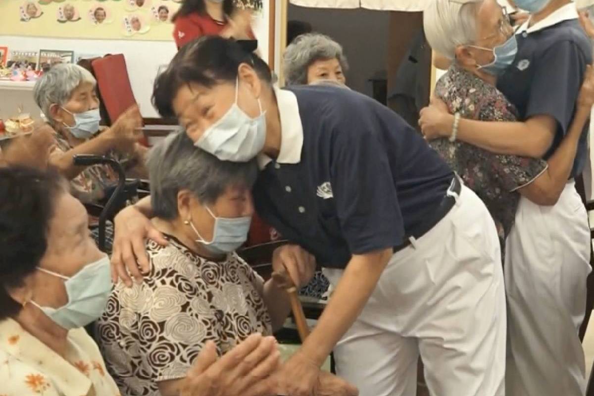 Ceramah Master Cheng Yen: Menyerap Dharma ke Dalam Hati dan Menggarap Ladang Berkah