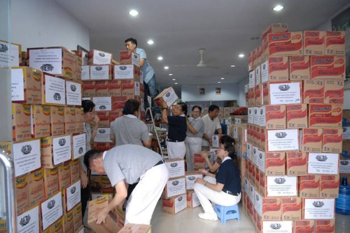 Ada Ribuan Tangan Tengah Memulihkan Palu