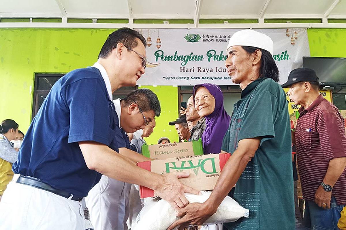 Jalinan Jodoh Warga RW 12 Tanah Tinggi dengan Tzu Chi Makin Erat Lagi