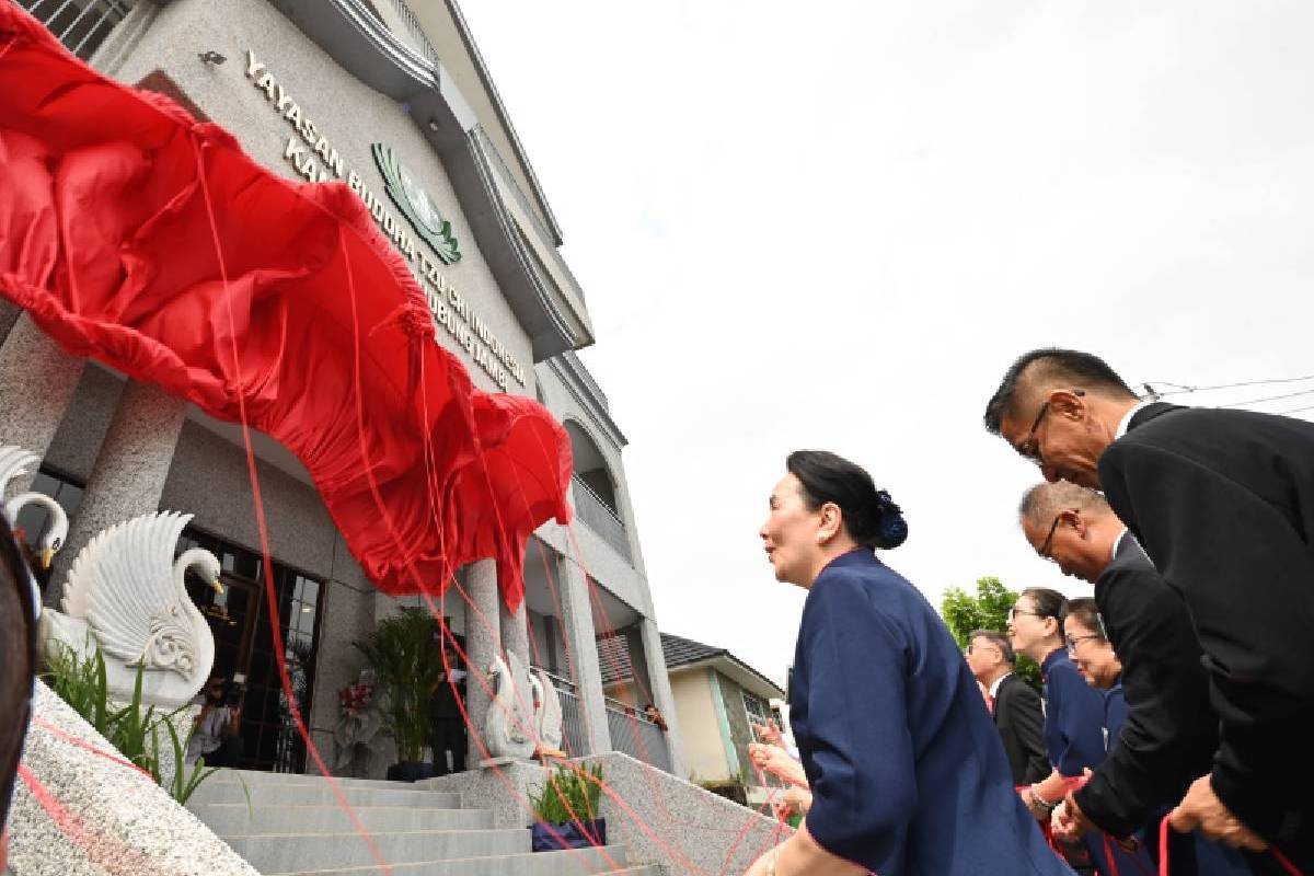 Sukacita Warnai Peresmian Kantor Penghubung Tzu Chi Jambi