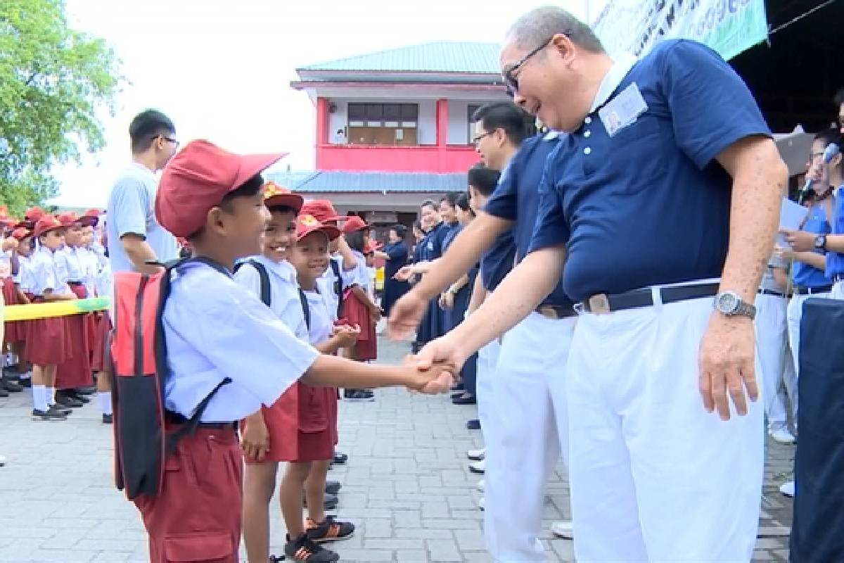 Ceramah Master Cheng Yen: Tzu Ching Memikul Bakul Beras bagi Dunia