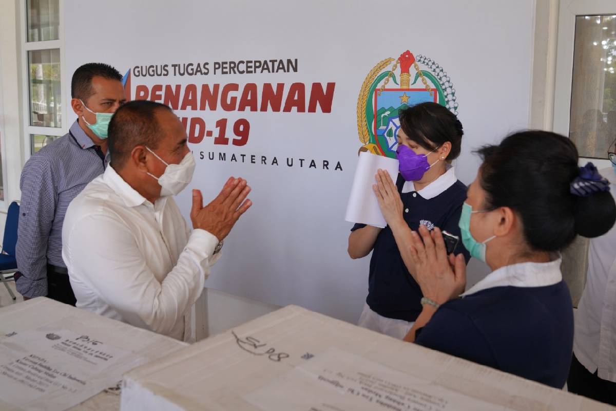 Pemprov Sumatera Utara Terima APD dari Tzu Chi