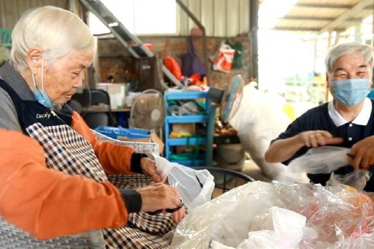 Ceramah Master Cheng Yen: Menyebarkan Cinta Kasih di Dunia hingga Membentuk Hutan Bodhi