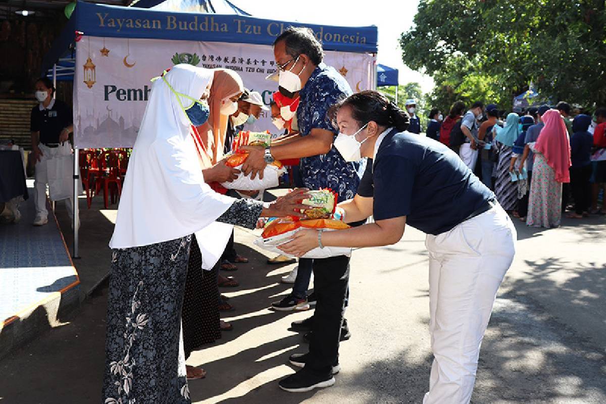 Paket Sembako Menyambut Ramadan di Kelurahan Sunter Agung