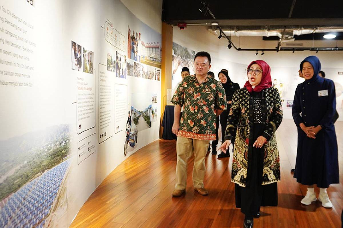 Antusiasnya Siti Ma’rifah, Putri Wakil Presiden RI Mengunjungi Tzu Chi Center