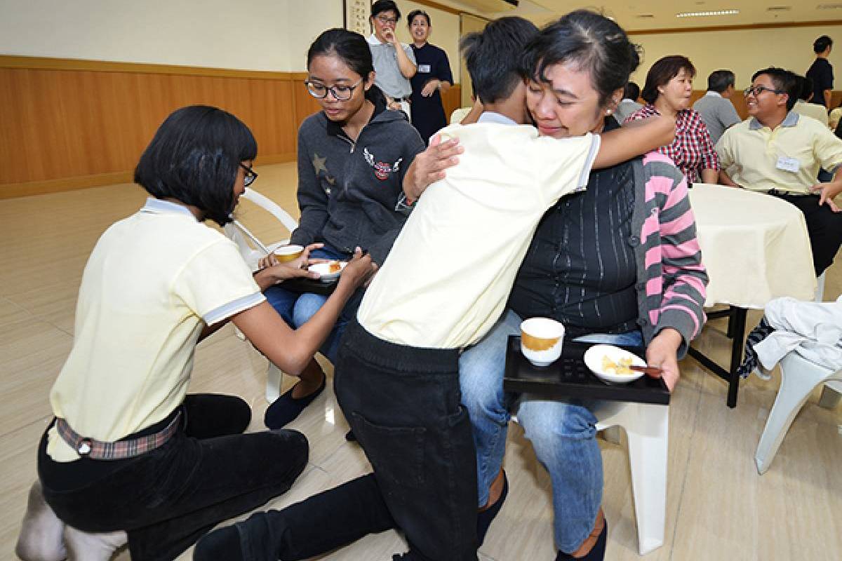 Meraih Kemuliaan Dengan Berbakti