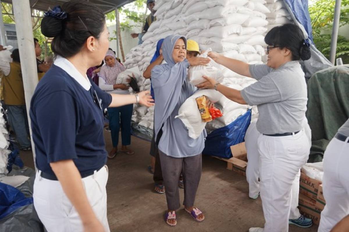 Merasakan Kebahagiaan Bersama Warga Pademangan 