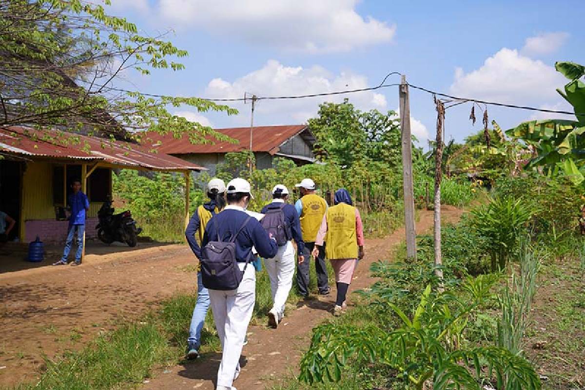 Pembagian Kupon Sembako di Tanjung Morawa