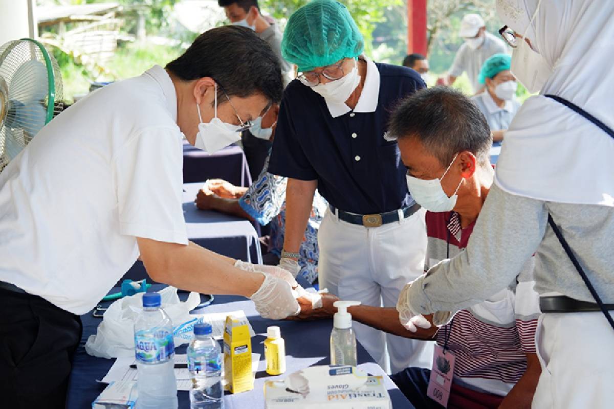 Baksos Kesehatan Tzu Chi di Desa Simpak