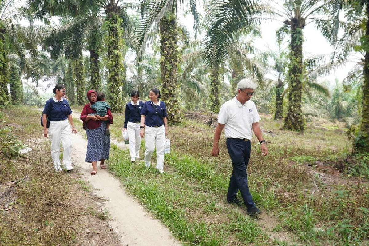 Relawan Rela Tempuh Perjalanan Jauh demi Lihat Senyum Altar
