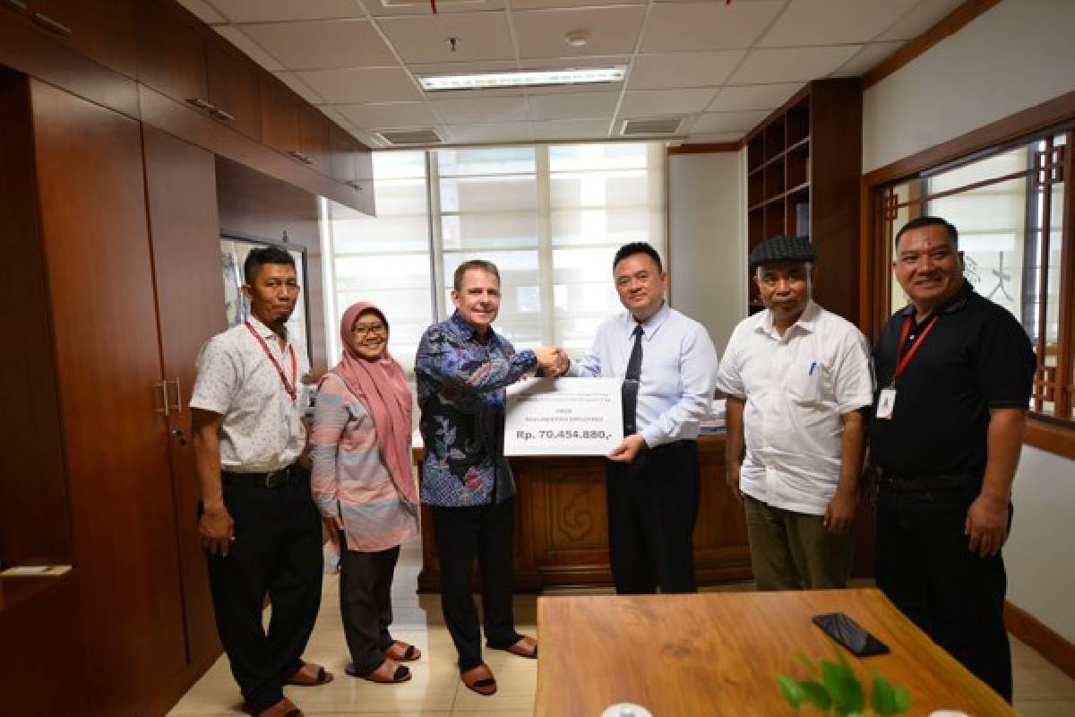 Donasi Karyawan BSA Logistics untuk Korban Gempa Palu 