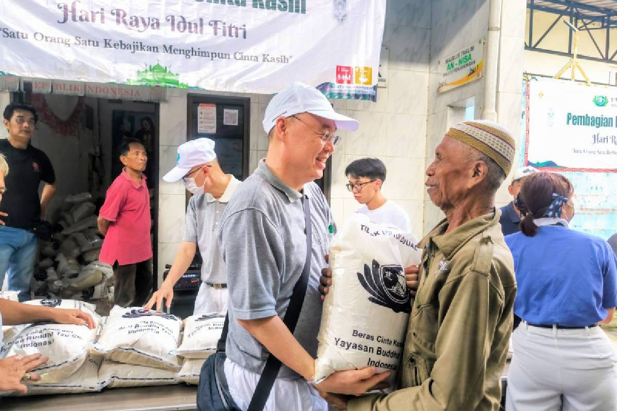 Pembagian 1.570 Paket Beras di Penjaringan Hadirkan Kehangatan Menjelang Lebaran