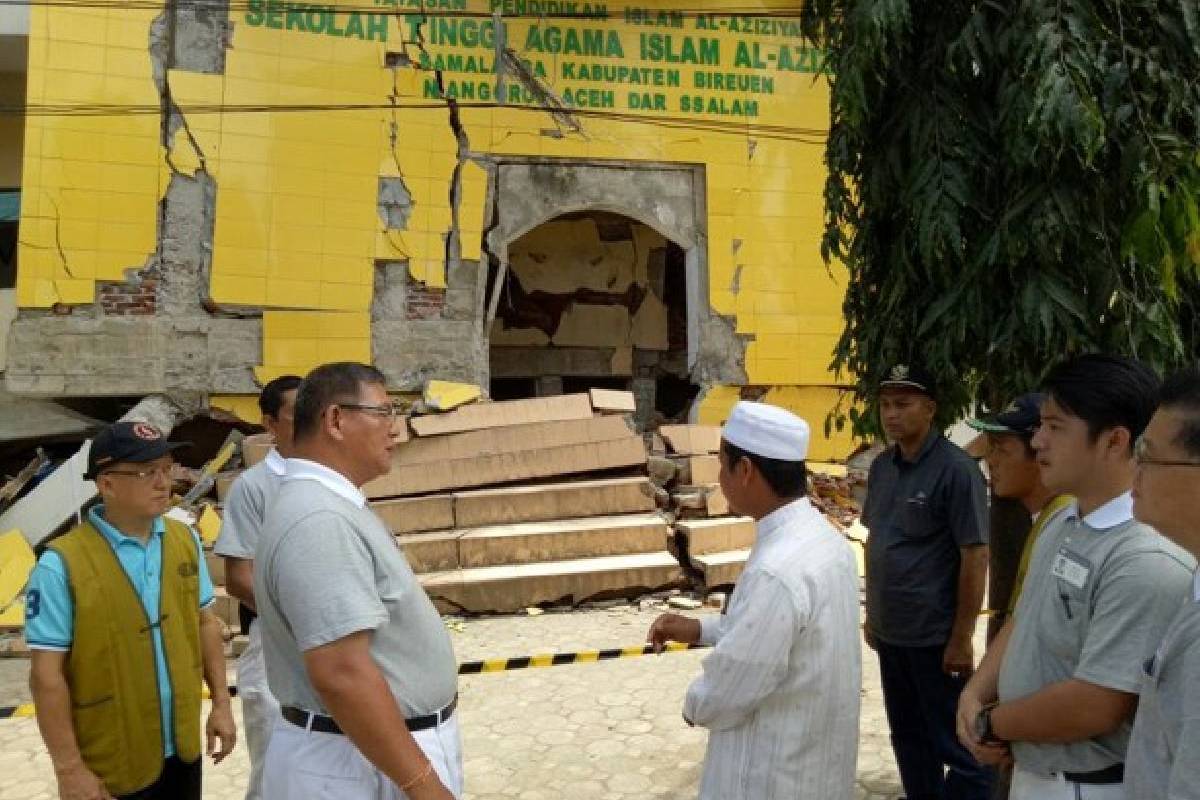 Gempa Aceh: Bantuan ke Kampus dan Pesantren di Bireun